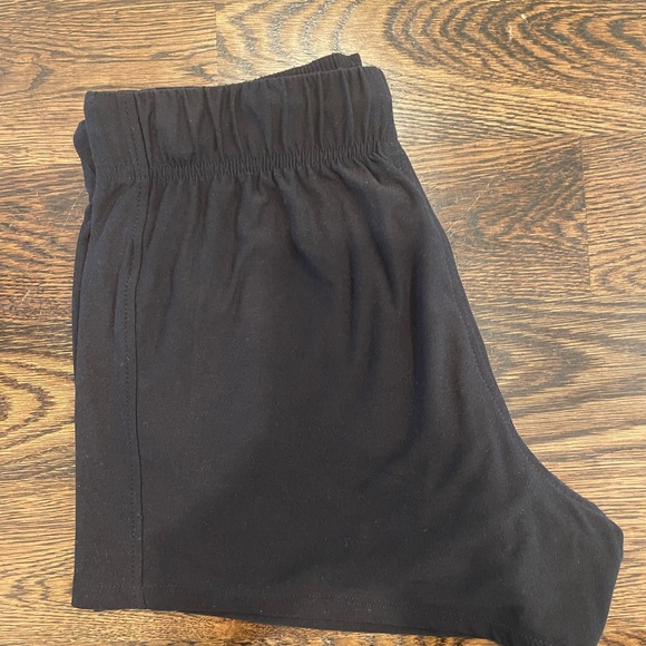 Athletic Works Black Women's Athletic Shorts M  8-10 - Picture 3 of 5